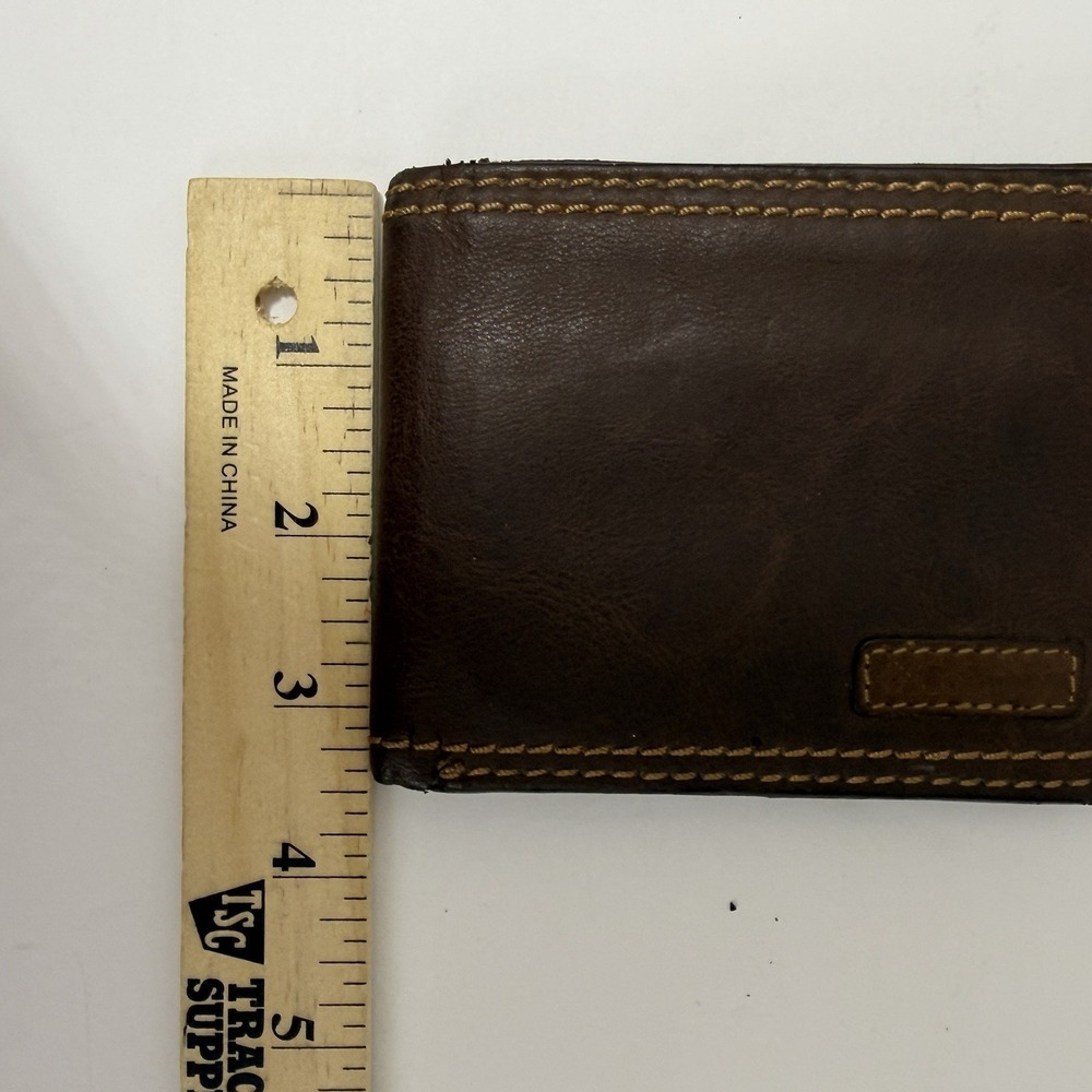 Columbia Brown Leather Bifold Wallet RFID ID Window Card Holder - Picture 8 of 9